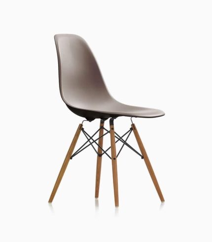 Eames plastic side chair